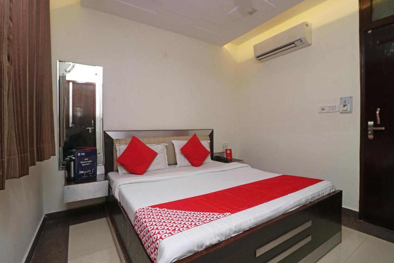 Oyo 24723 Hotel Atul Palace Agra  Bagian luar foto