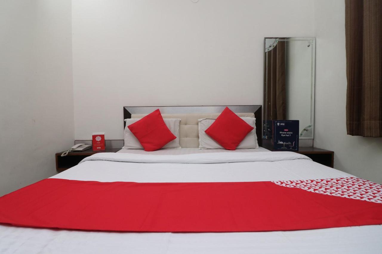 Oyo 24723 Hotel Atul Palace Agra  Bagian luar foto